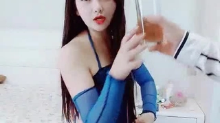 赛琳娜的黄金完整翻译版中文-直播 火辣身材的娜扎【沙滩上的贝壳酱】!
